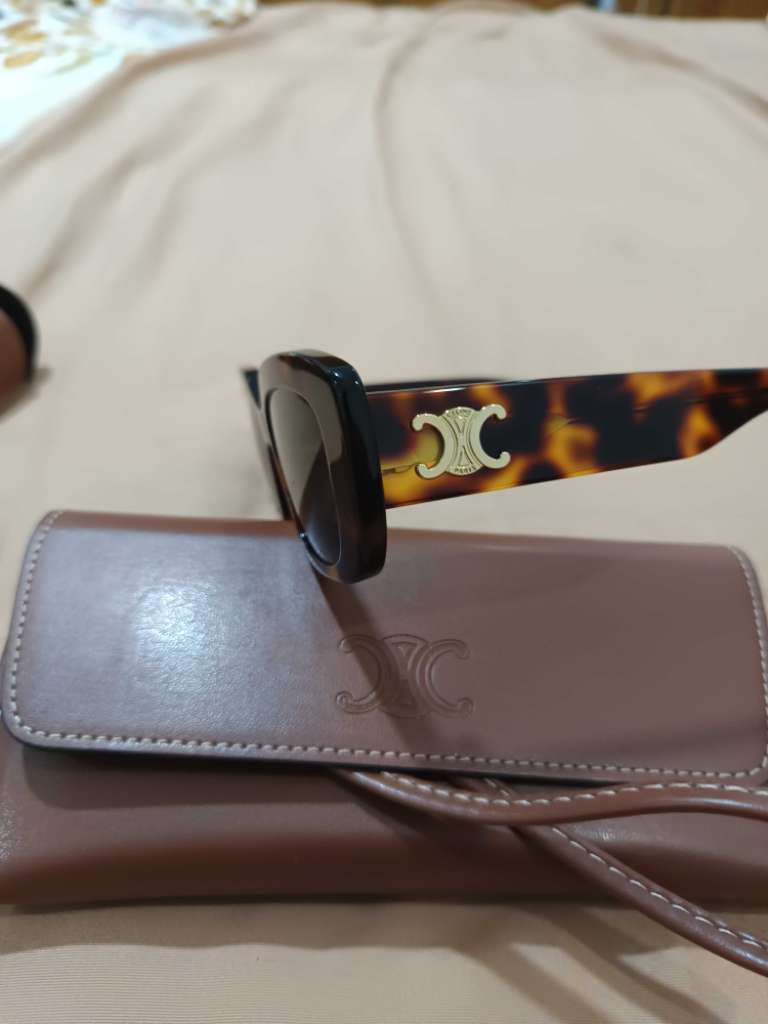 Lunettes solaires 