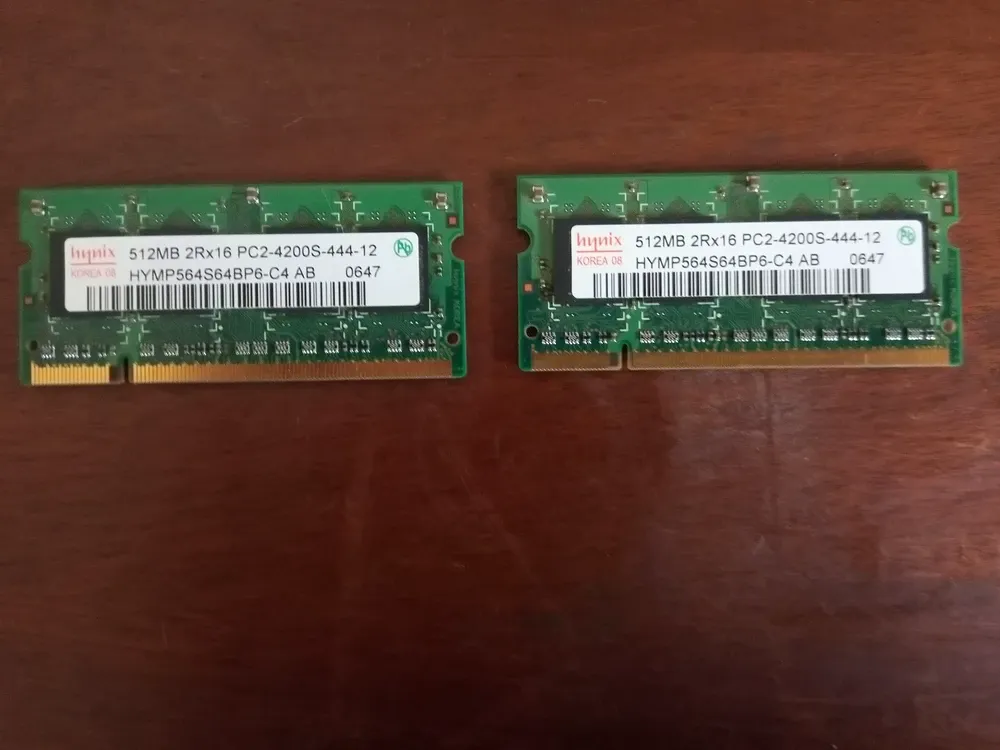 1GB (2 512MB) RAM DDR2 pour PC portable
