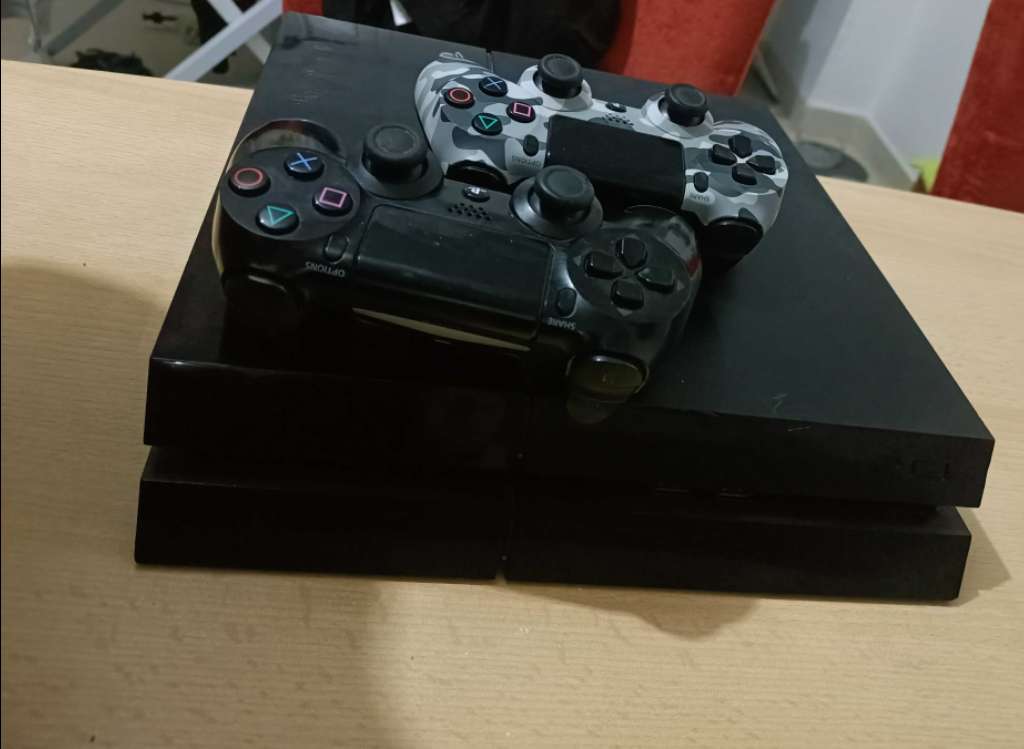 PS4 à vendre – Très bon état