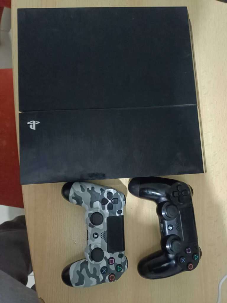 PS4 à vendre – Très bon état