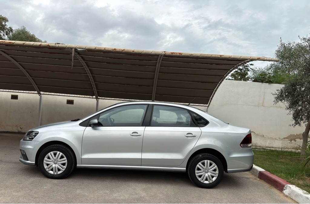 POLO SEDAN 2022 43 milles km