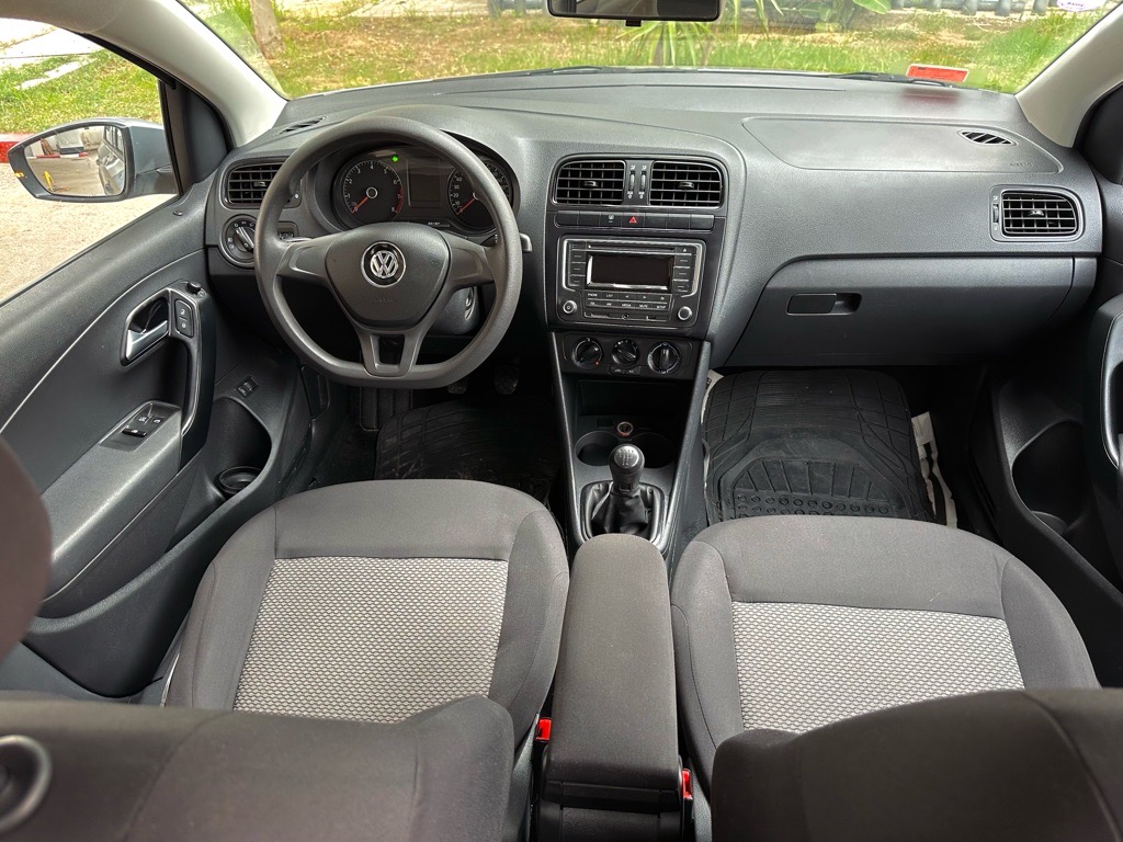 POLO SEDAN 2022 43 milles km