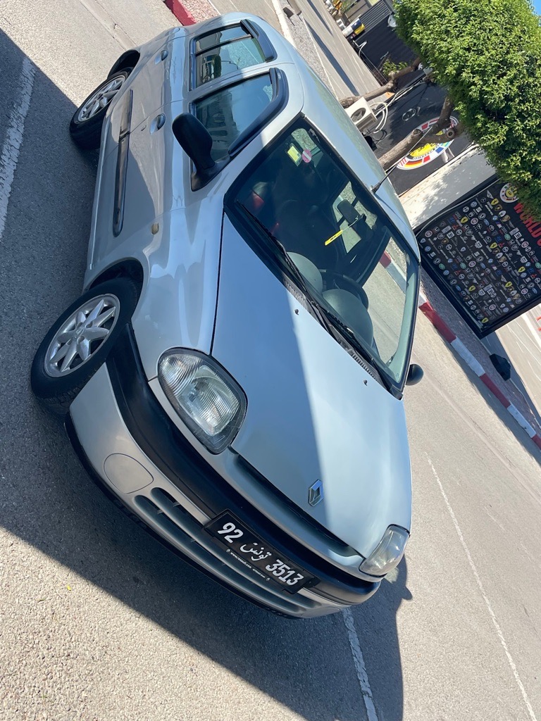 Clio bombé cabel