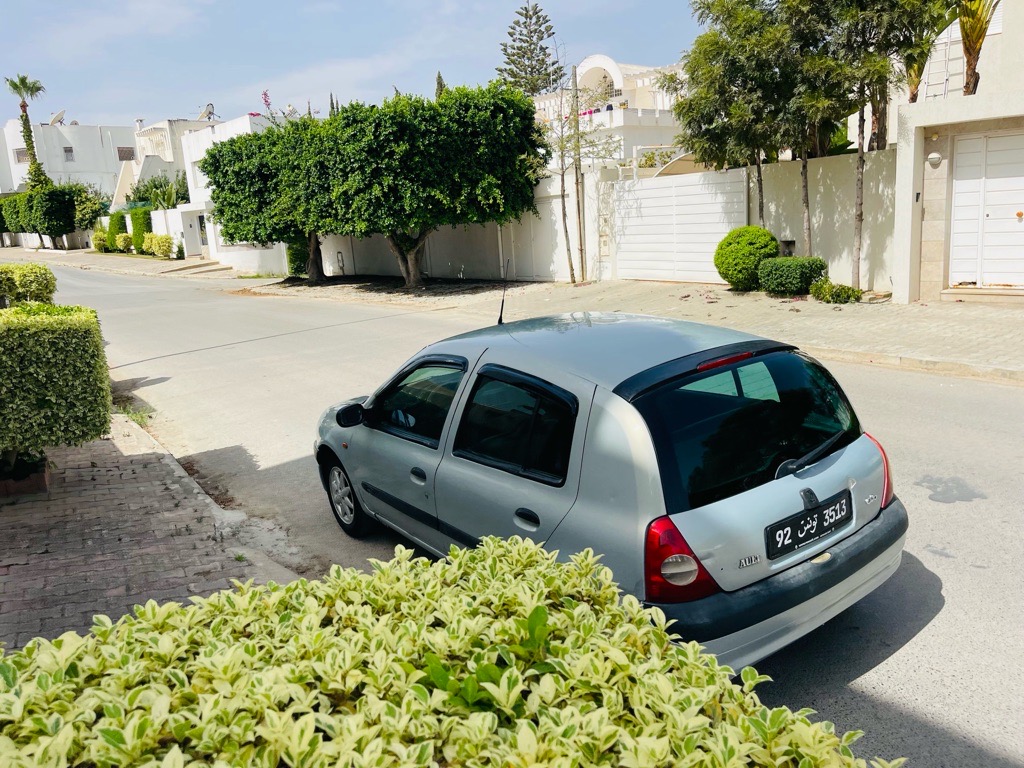 Clio bombé cabel