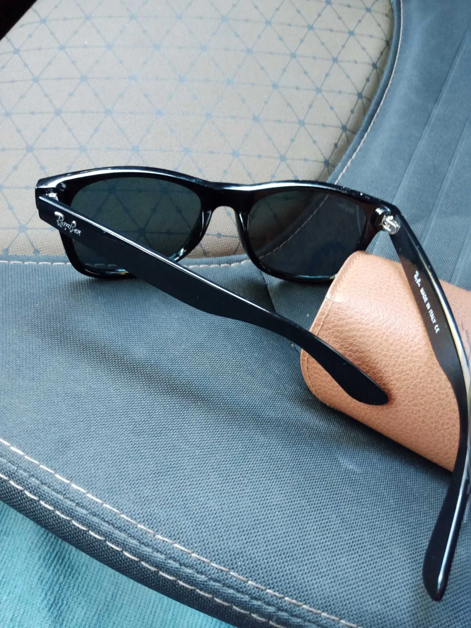 lunette solaire Ray Ban WAIFARER