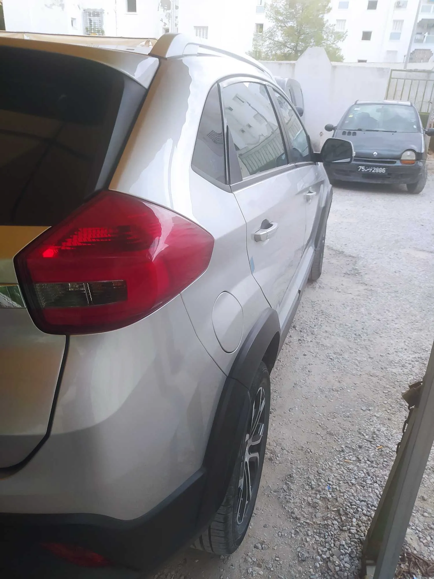 Voiture première main très bon état