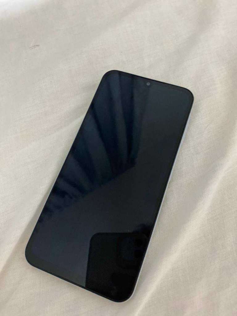 samsung a15 128 stockage 6ram presque neuf