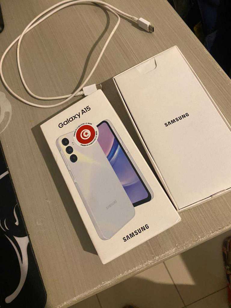 samsung a15 128 stockage 6ram presque neuf