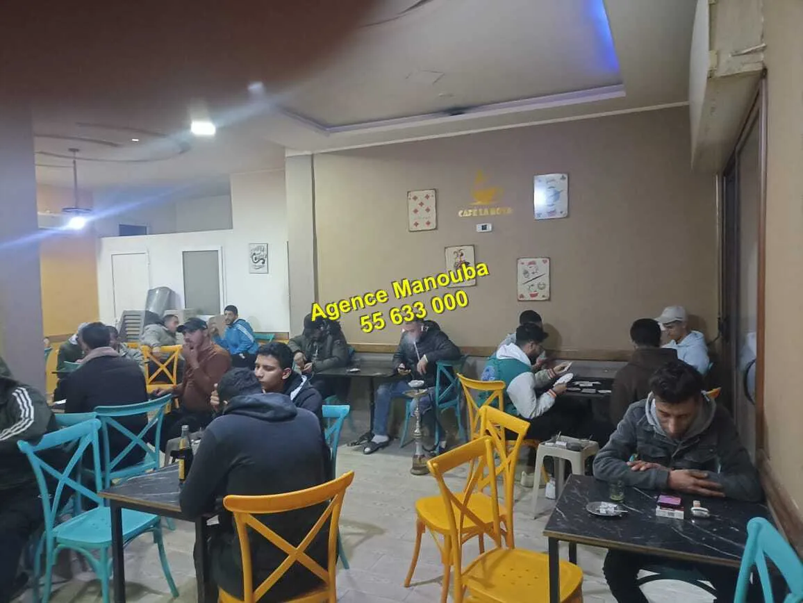 maison et café a vendre
