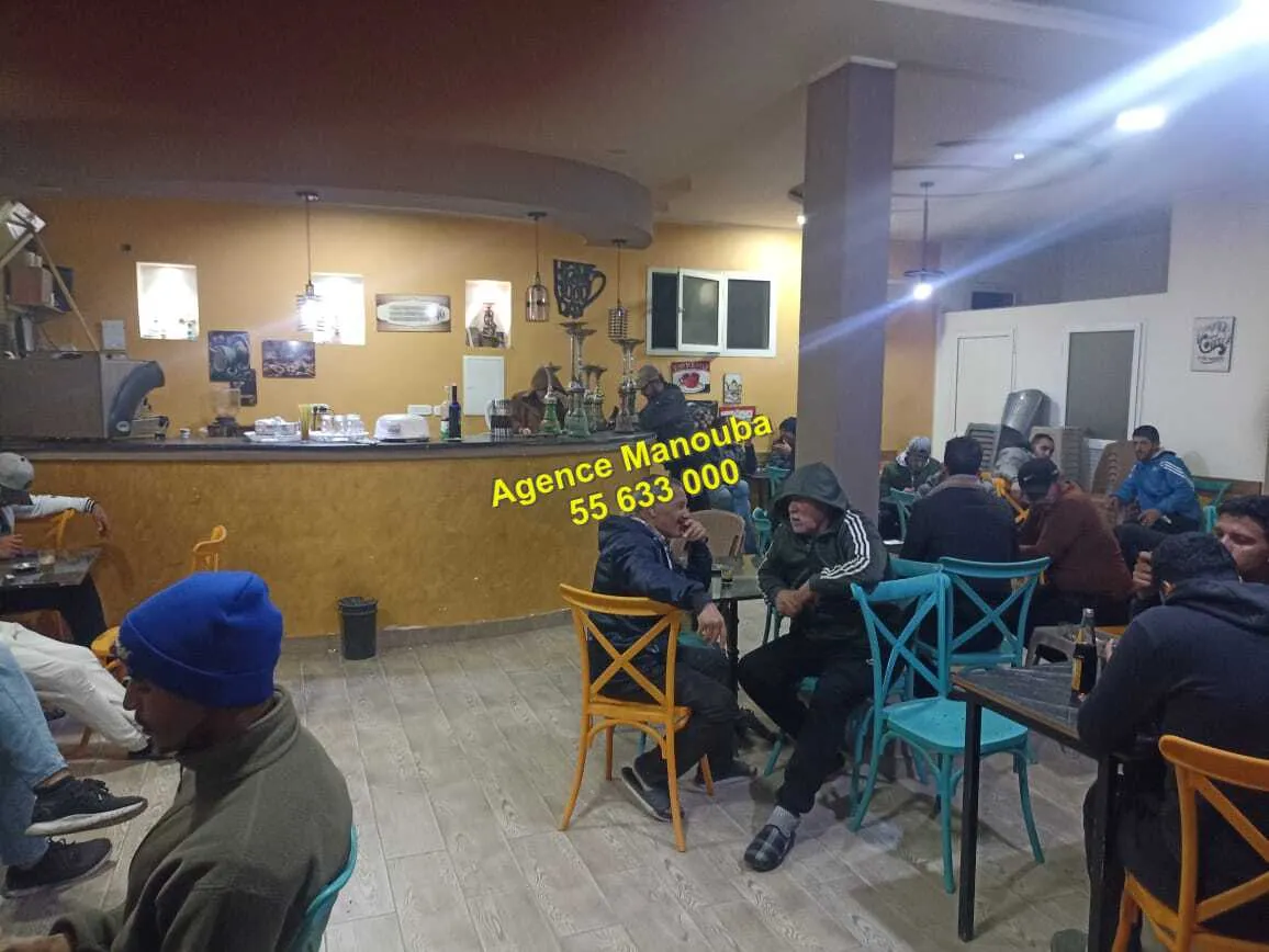 maison et café a vendre