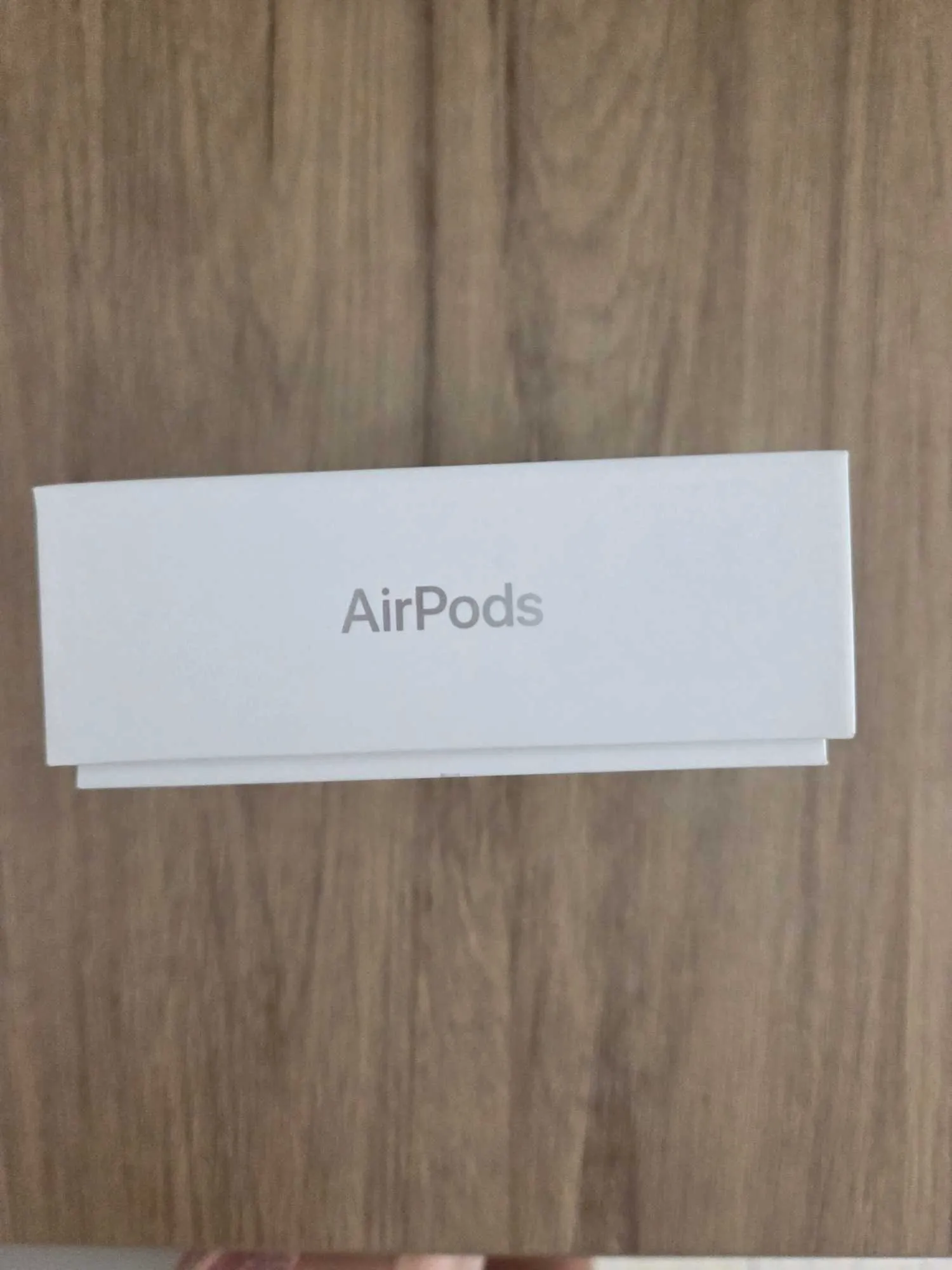 AIRPODS