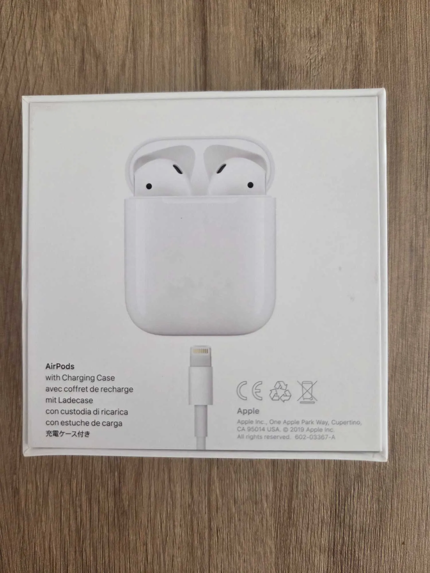 AIRPODS