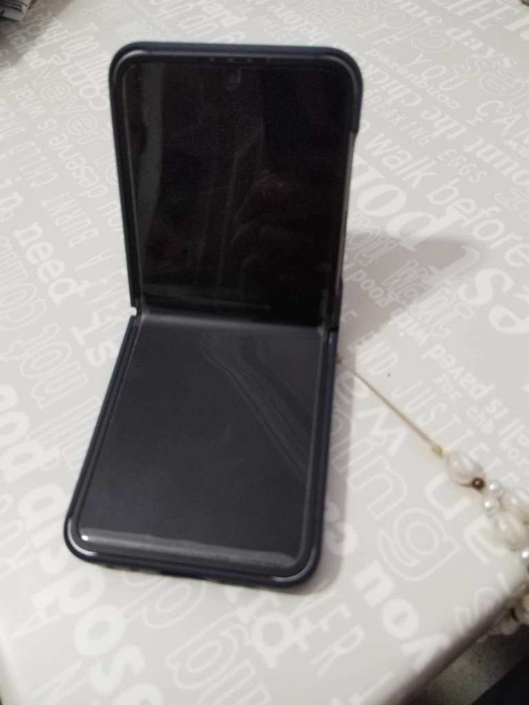 A VENDRE SAMSUNG Z FLIP 6