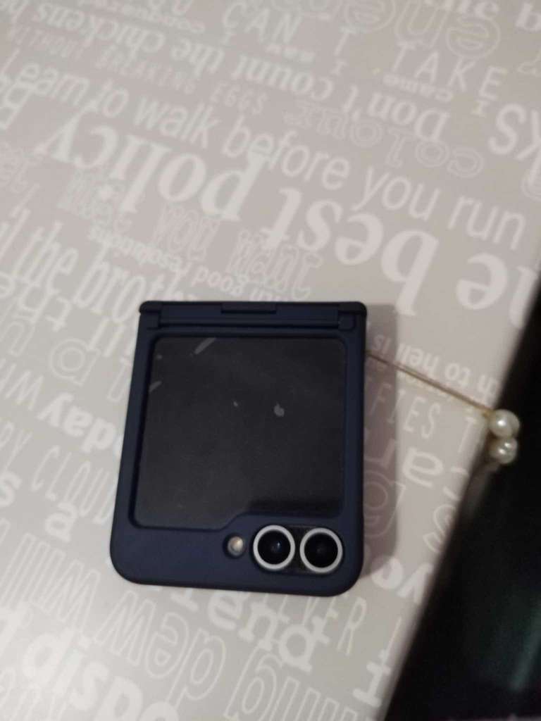A VENDRE SAMSUNG Z FLIP 6