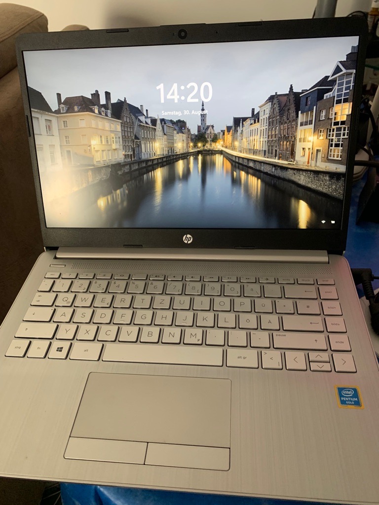 HP Laptop / Note Book 13“ presque neuf