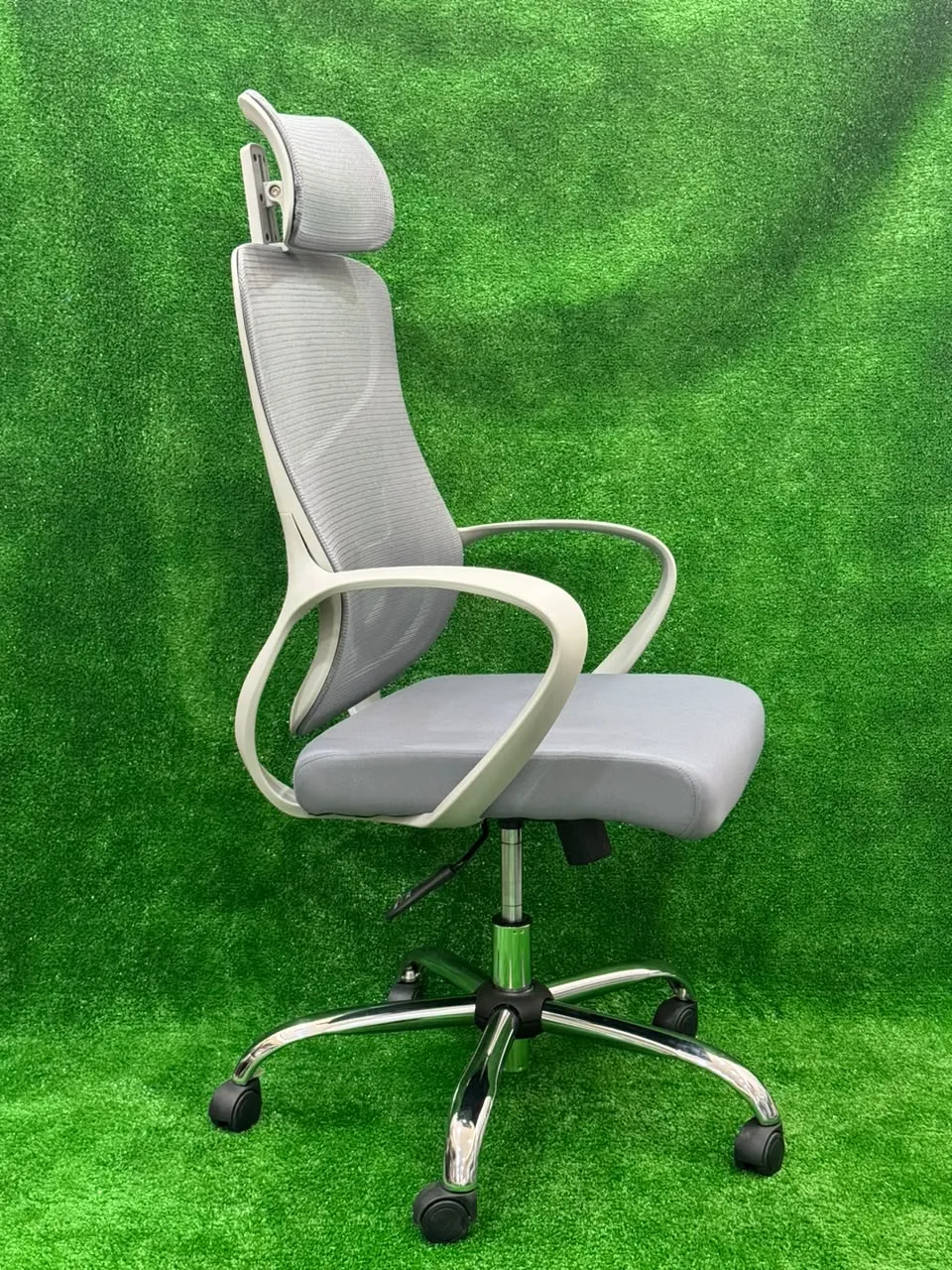 Chaise Bureau Alba Gris avec Accoudoir en Tunisie base chromer 