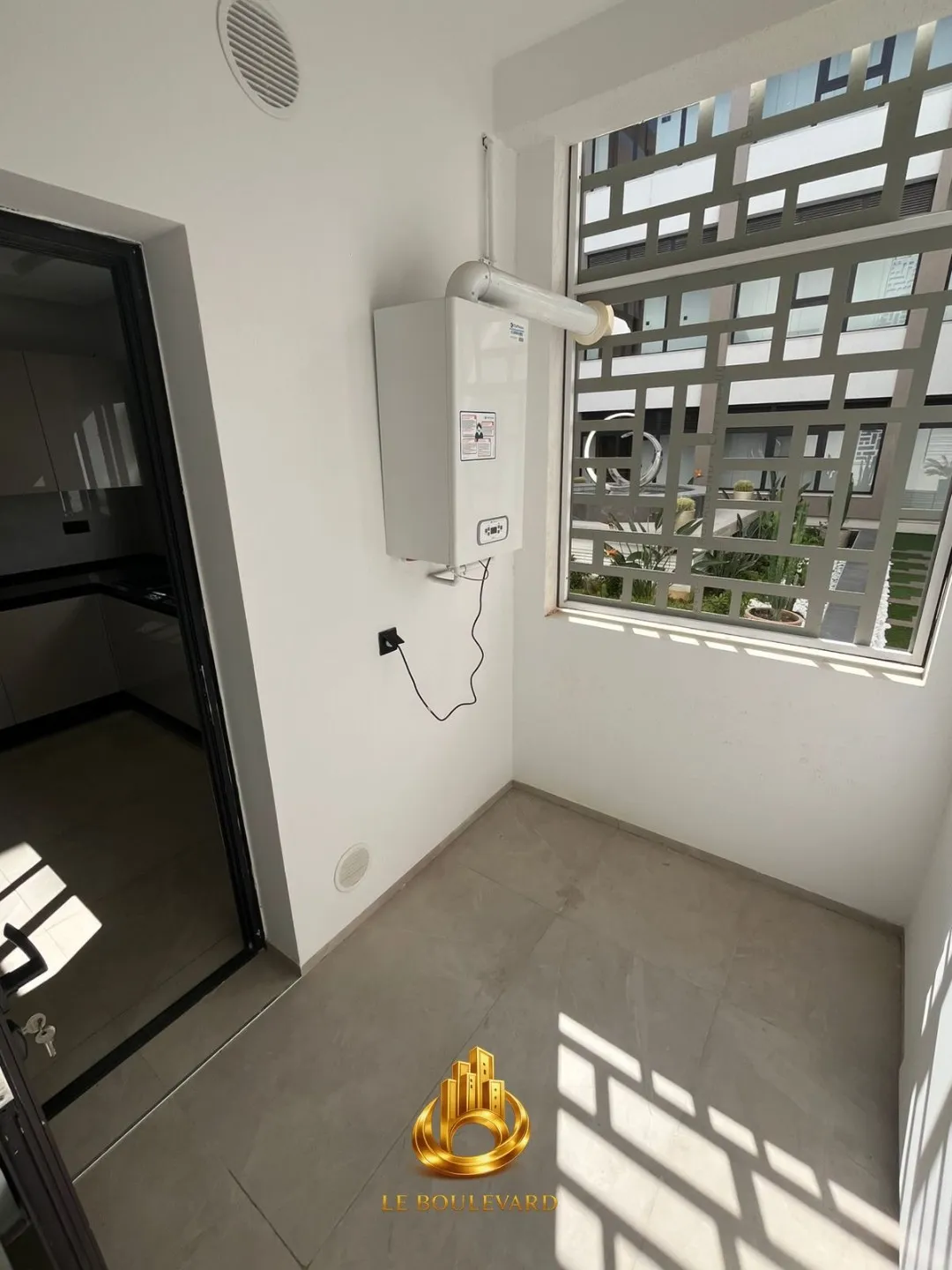 A Vendre Appartement S+2 Haut Standing Avec Jardin à Soukra, Tunis