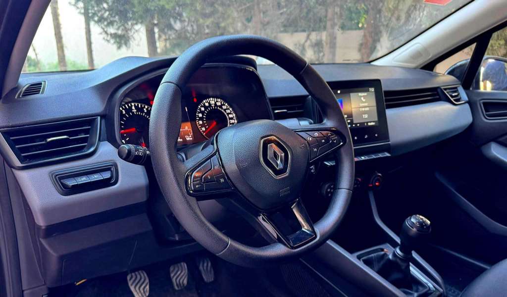 🚘 Renault Clio 2023 essence 57.000km 🚘
 🔁 on accepte l échange des voitures
 
