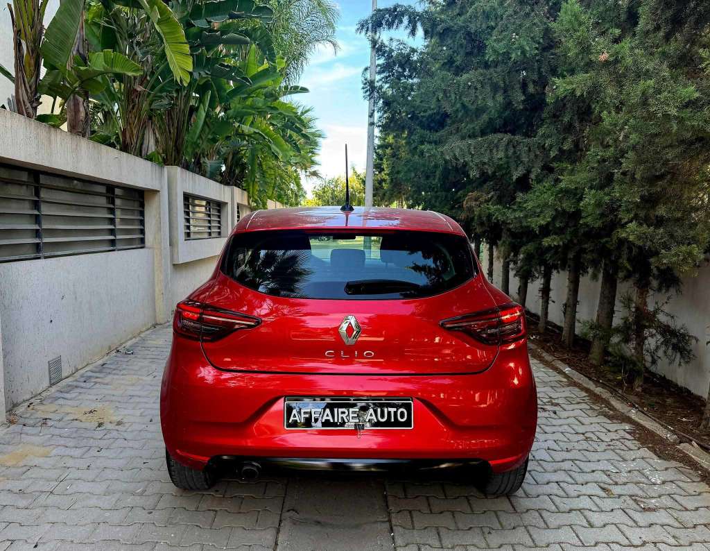🚘 Renault Clio 2023 essence 57.000km 🚘
 🔁 on accepte l échange des voitures
 
