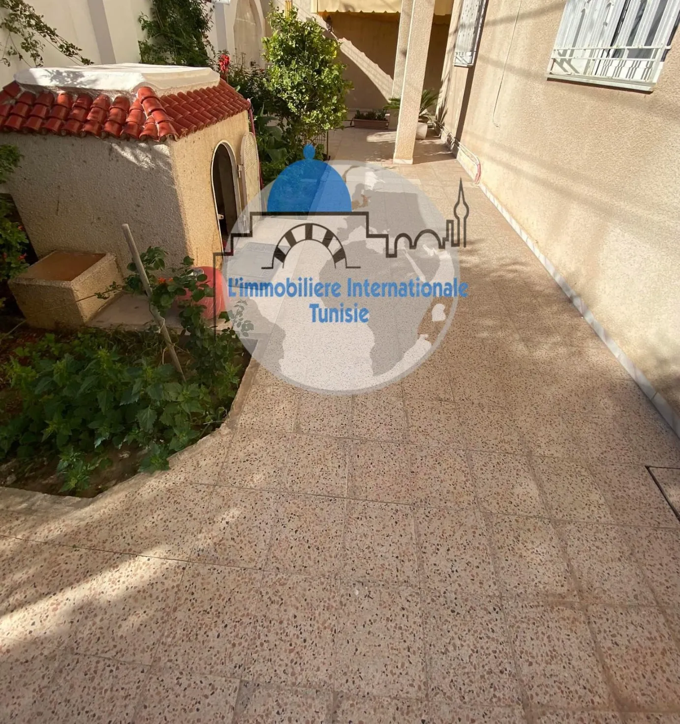 À louer à l’année – Rez-de-chaussée S2 de villa avec jardin à Khézema