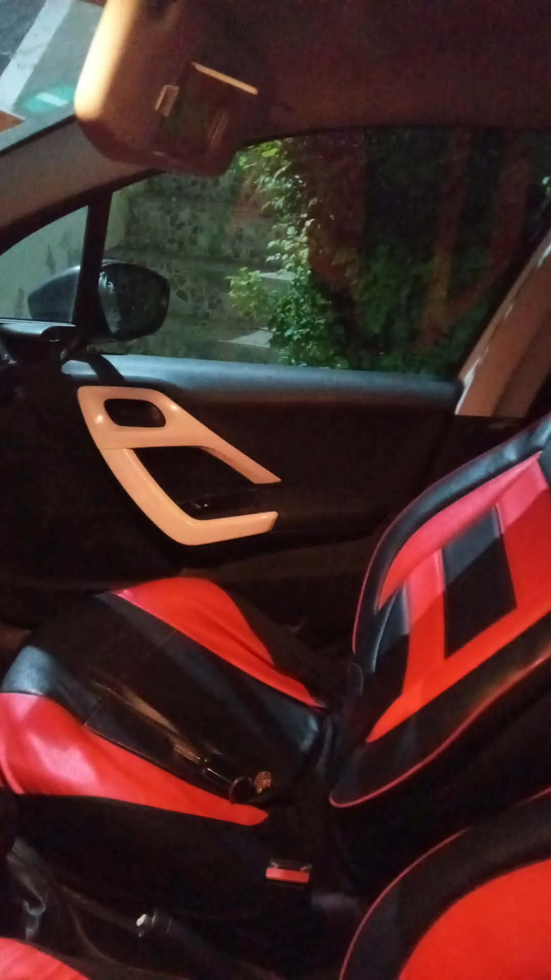 Peugeot 208 en très bonne état