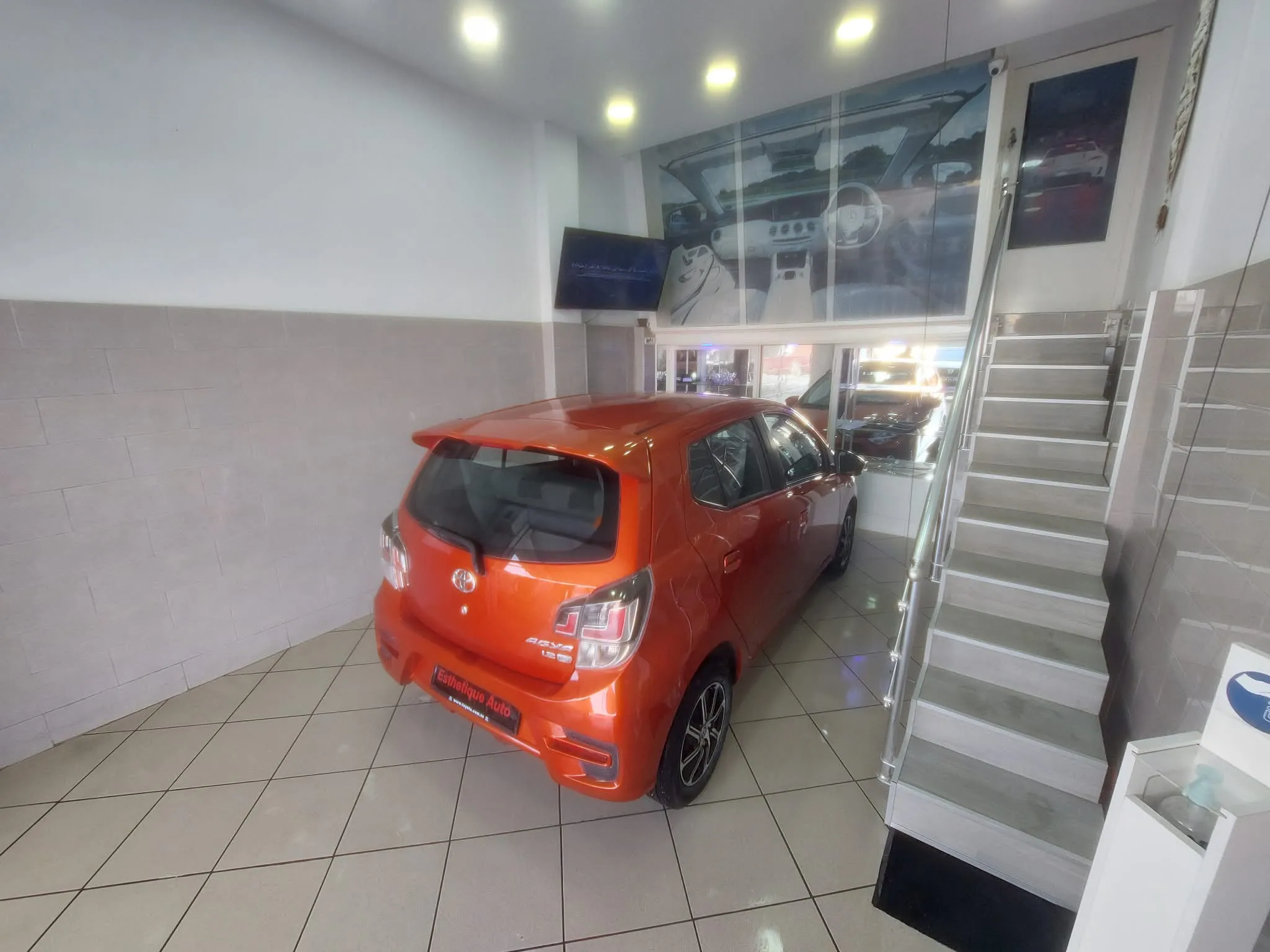 Toyota Agya 1.2 première main -Tel 98479647 