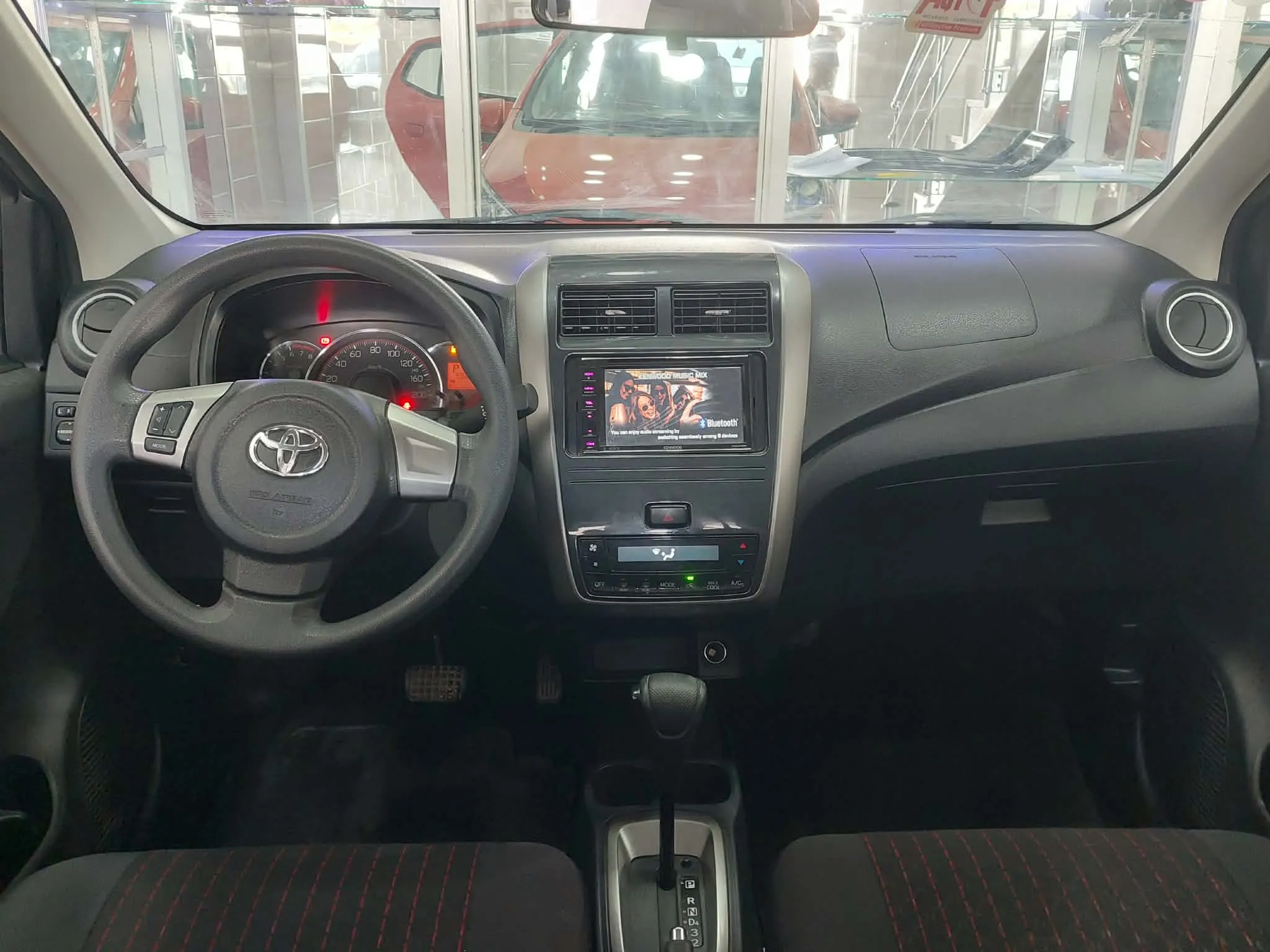 Toyota Agya 1.2 première main -Tel 98479647 