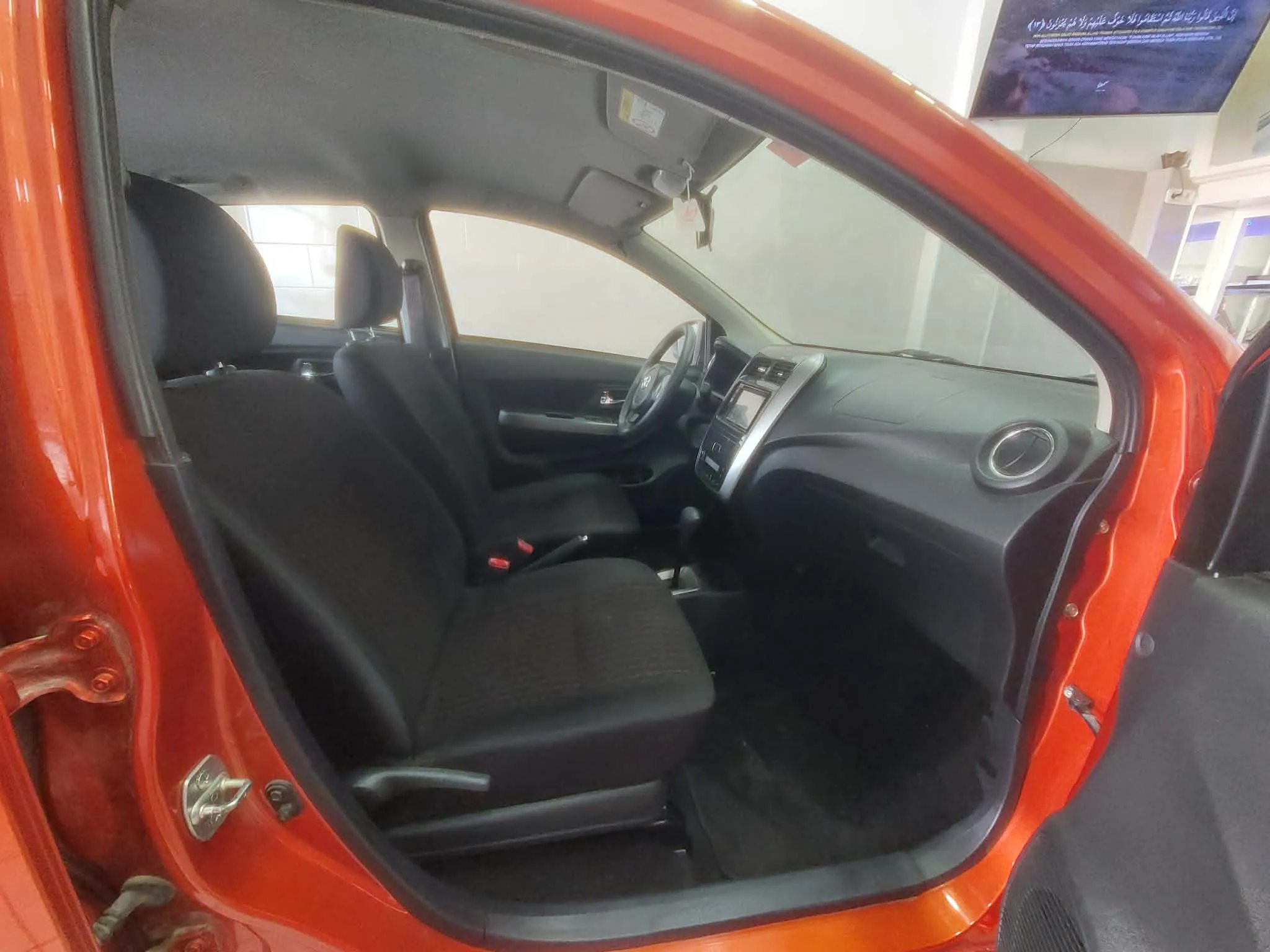 Toyota Agya 1.2 première main -Tel 98479647 