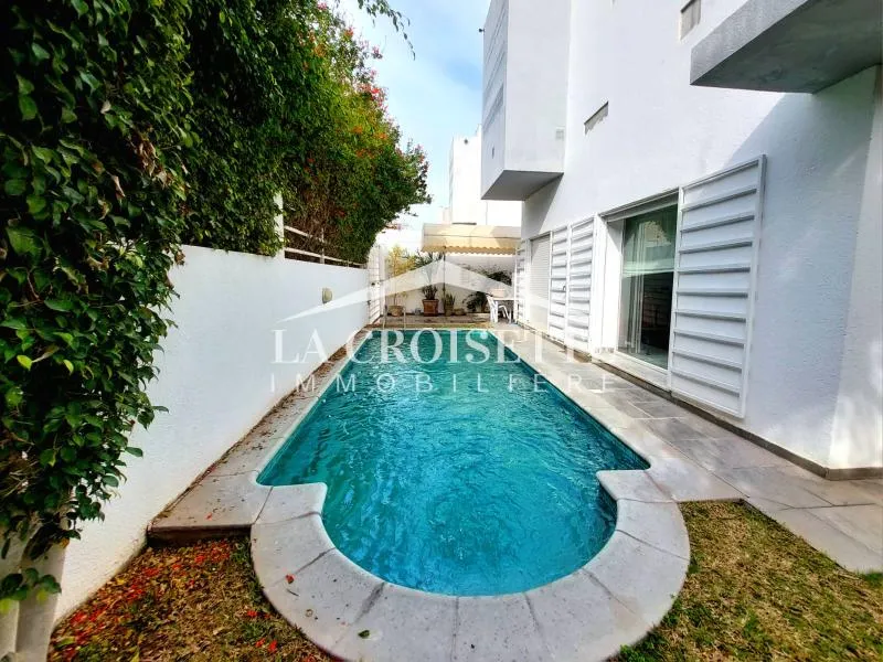 Villa S+4 avec piscine à La Marsa ZDL0350