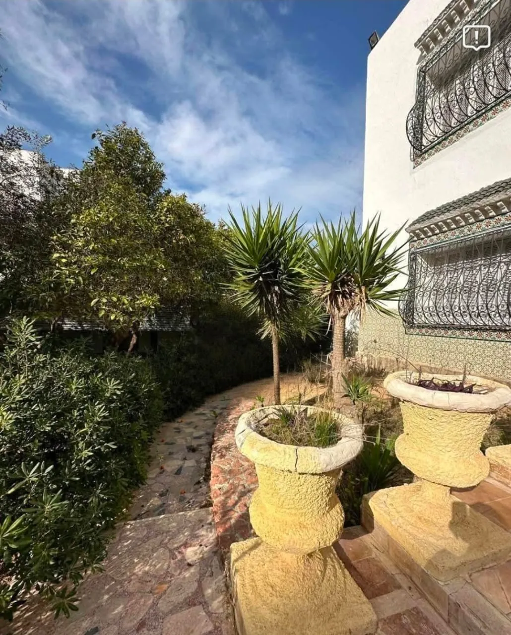 À VENDRE – Magnifique Villa 4000 m2 terrain à Chatt Mariem coté mer et sur la route touristique