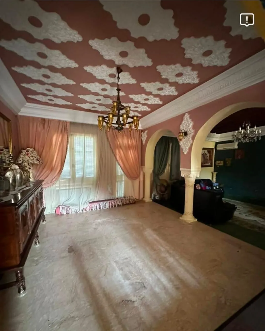 À VENDRE – Magnifique Villa 4000 m2 terrain à Chatt Mariem coté mer et sur la route touristique