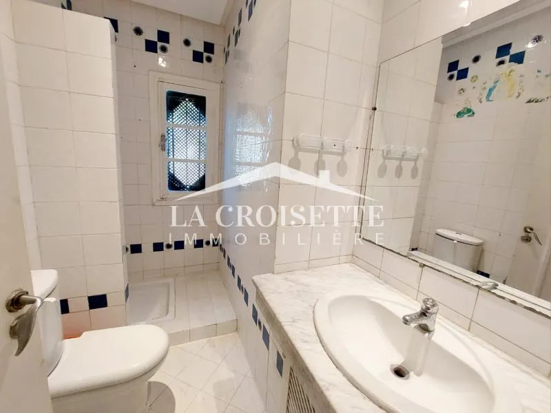  Appartement S+3 Vue Mer à la Marsa avec terrasse MAL2022