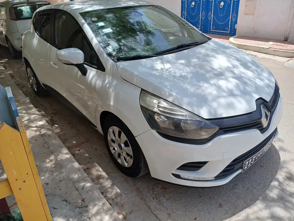 RENAULT CLIO 4 DENAMIC 1er main ESSENCE Tel 24 313 594