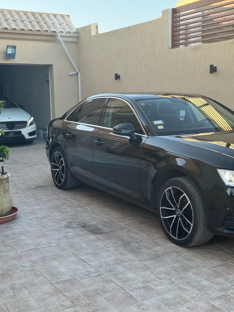 A4 quattro 4x4 audi 8cv essence unique