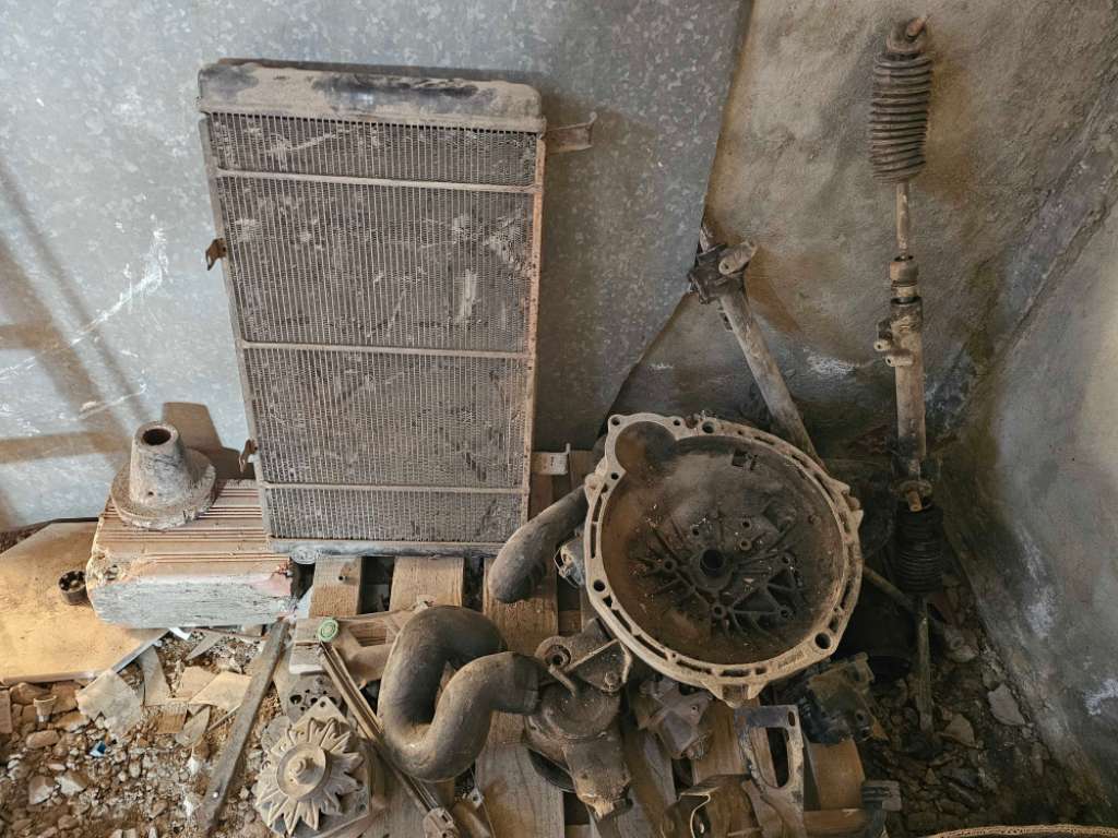 Moteur et piece peugeot 505