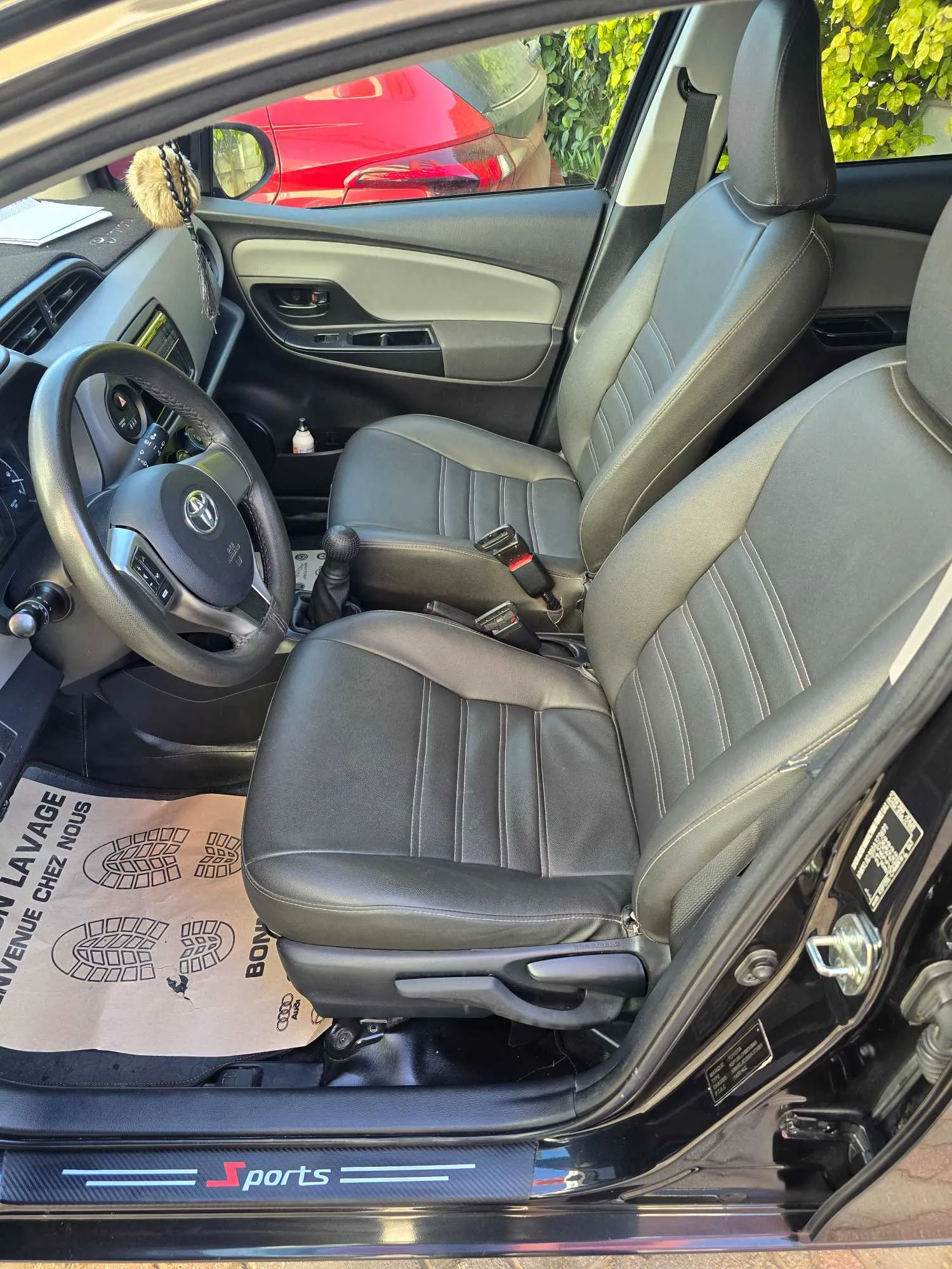 Toyota Yaris état neuf 