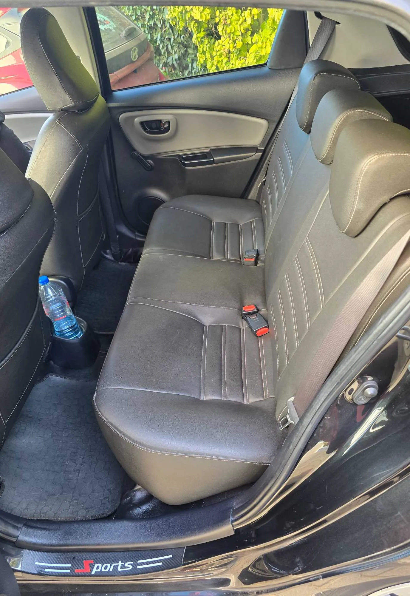 Toyota Yaris état neuf 