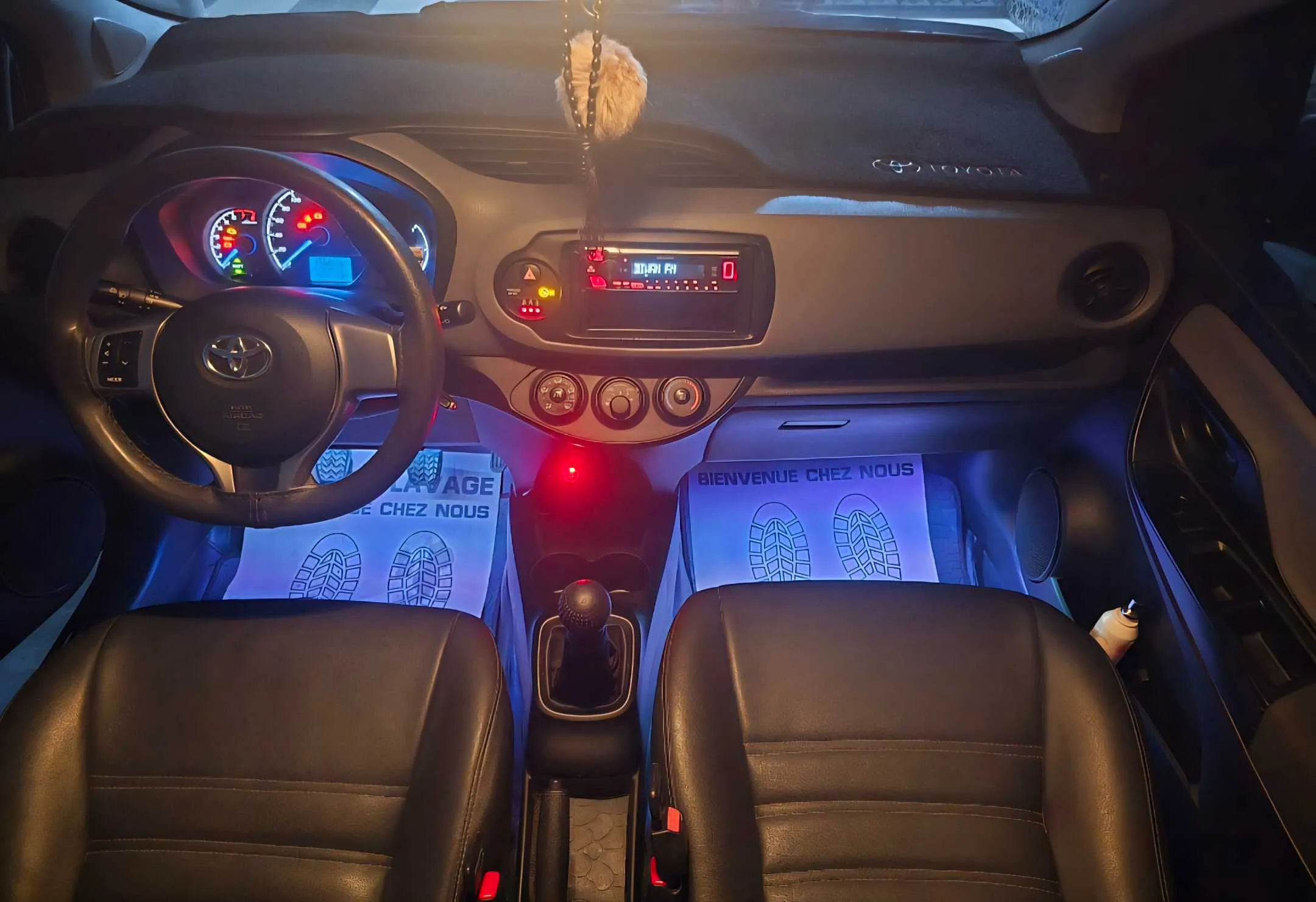 Toyota Yaris état neuf 