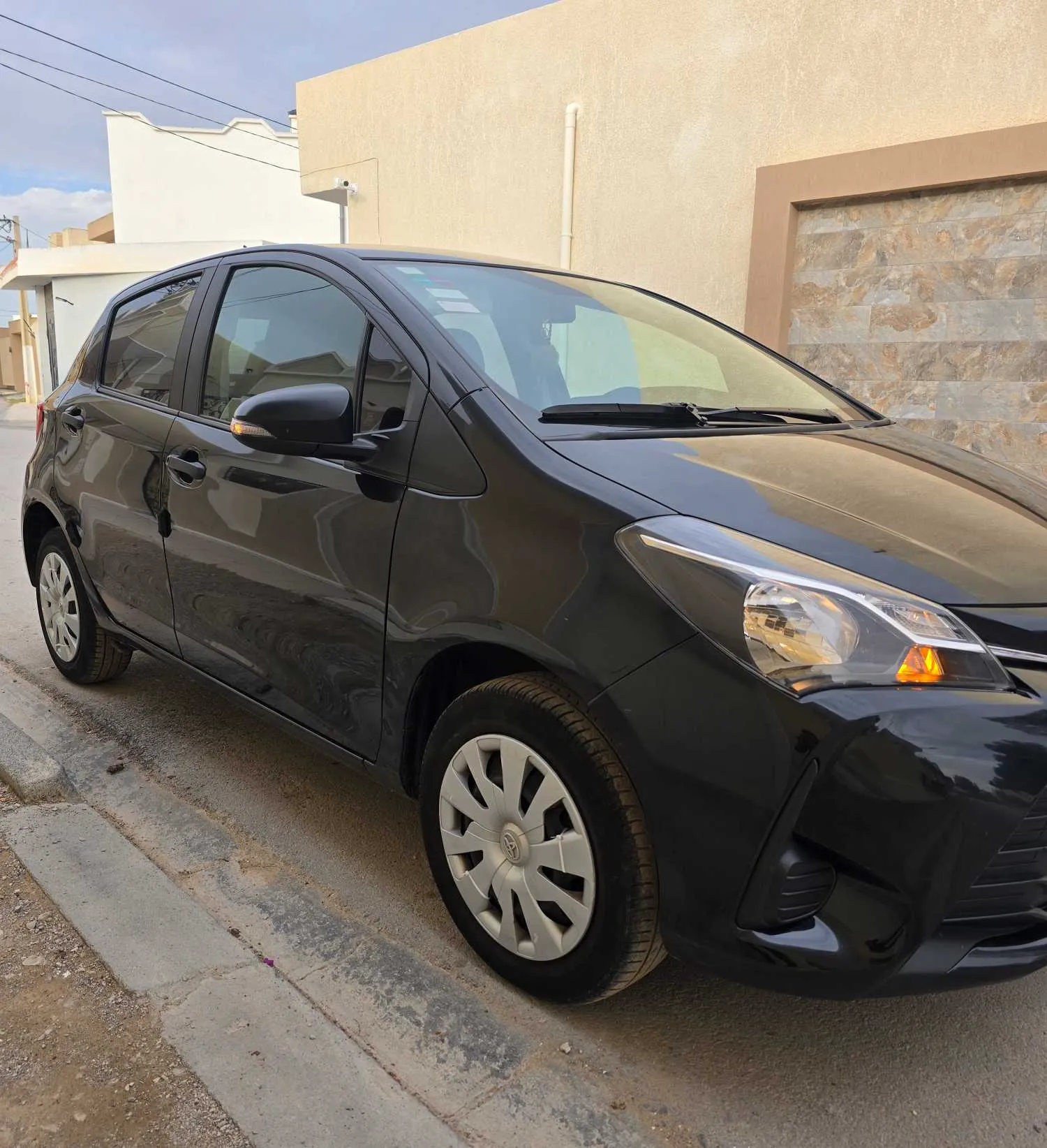 Toyota Yaris état neuf 