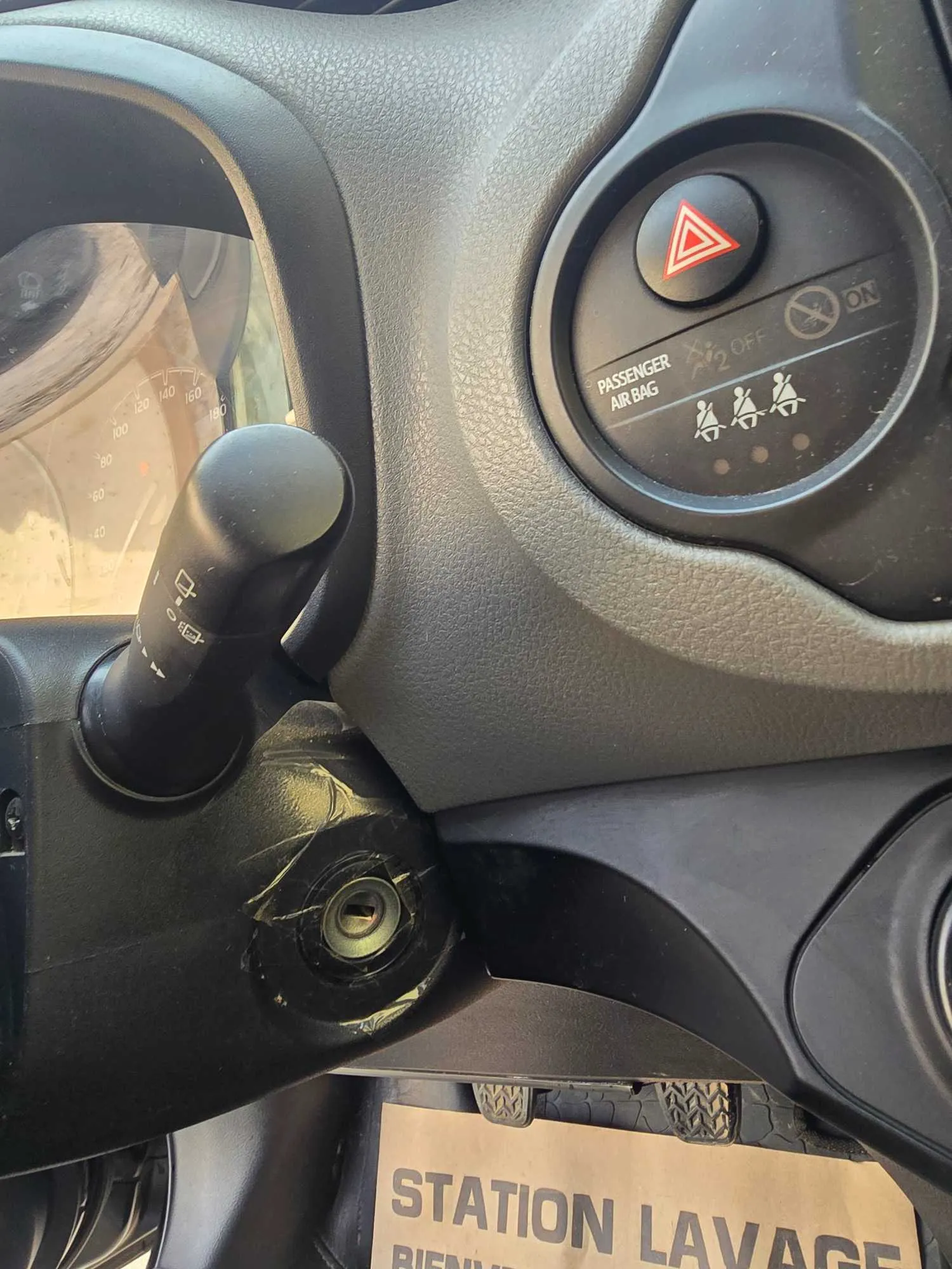 Toyota Yaris état neuf 