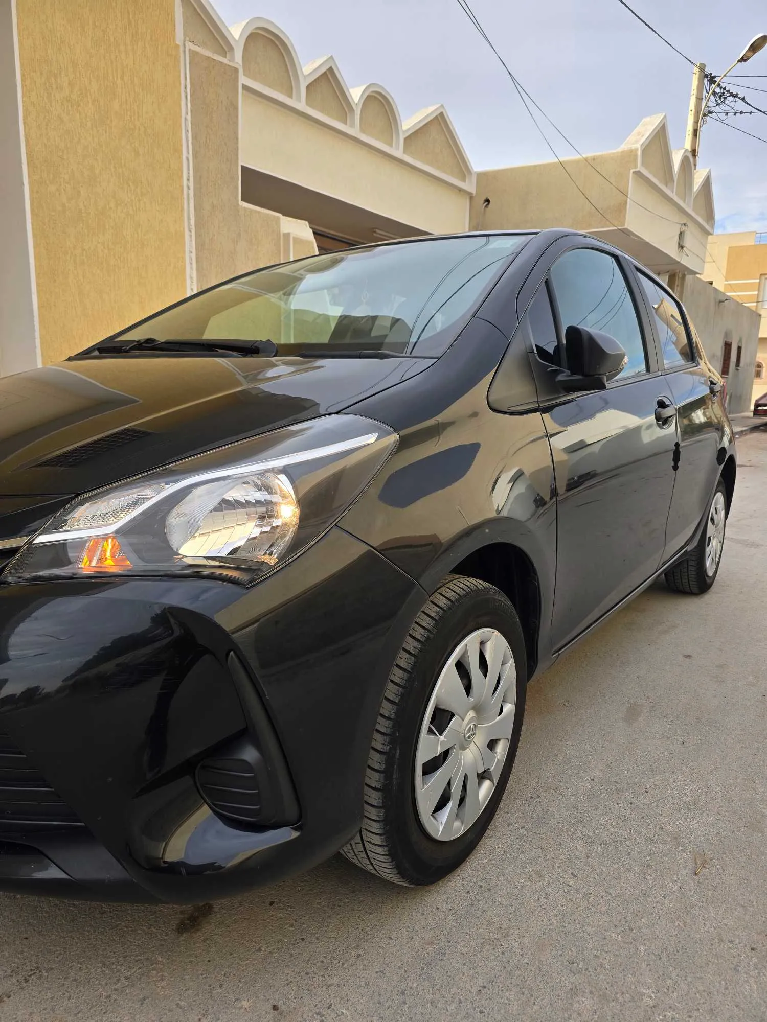 Toyota Yaris état neuf 