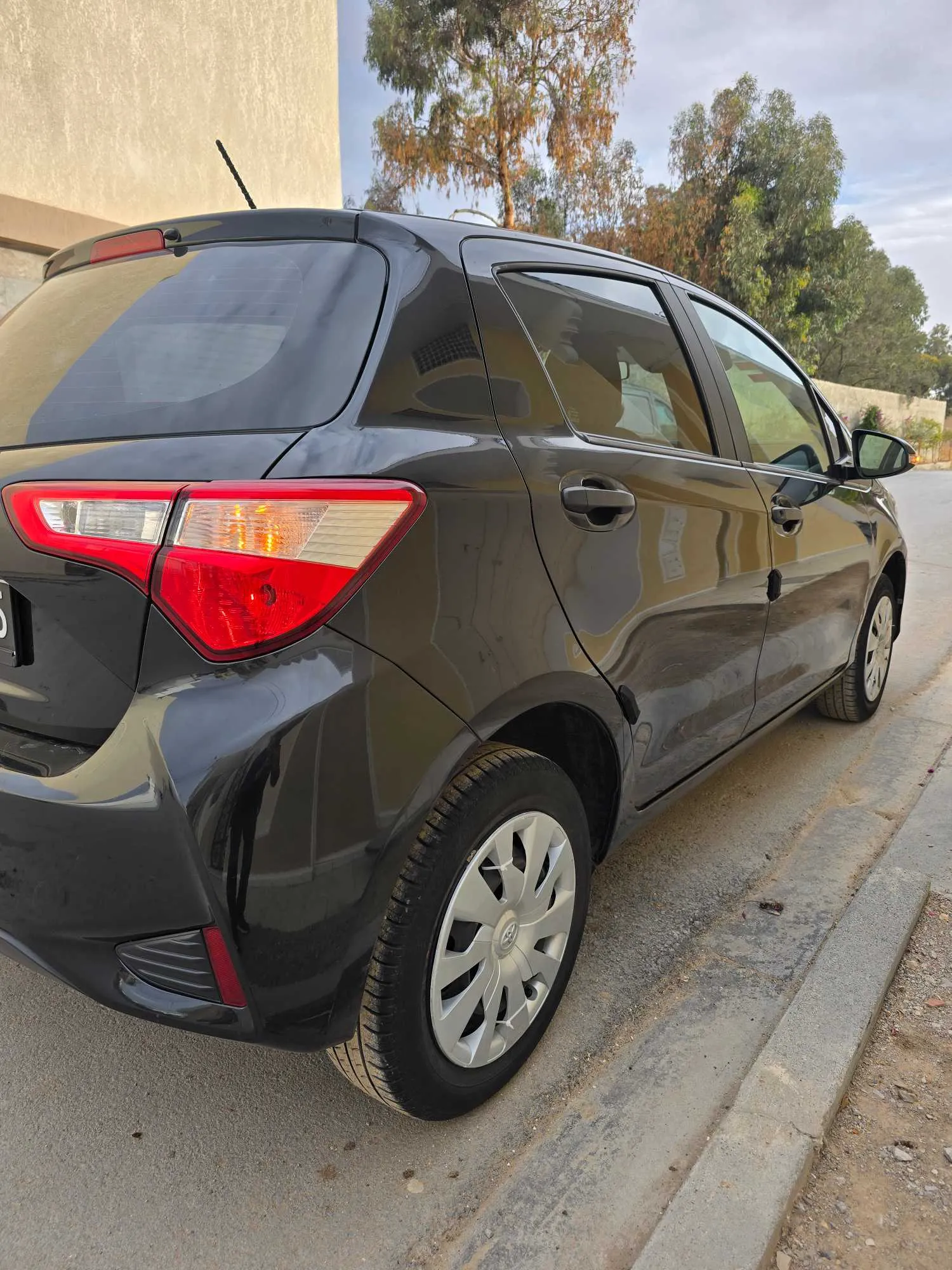 Toyota Yaris état neuf 