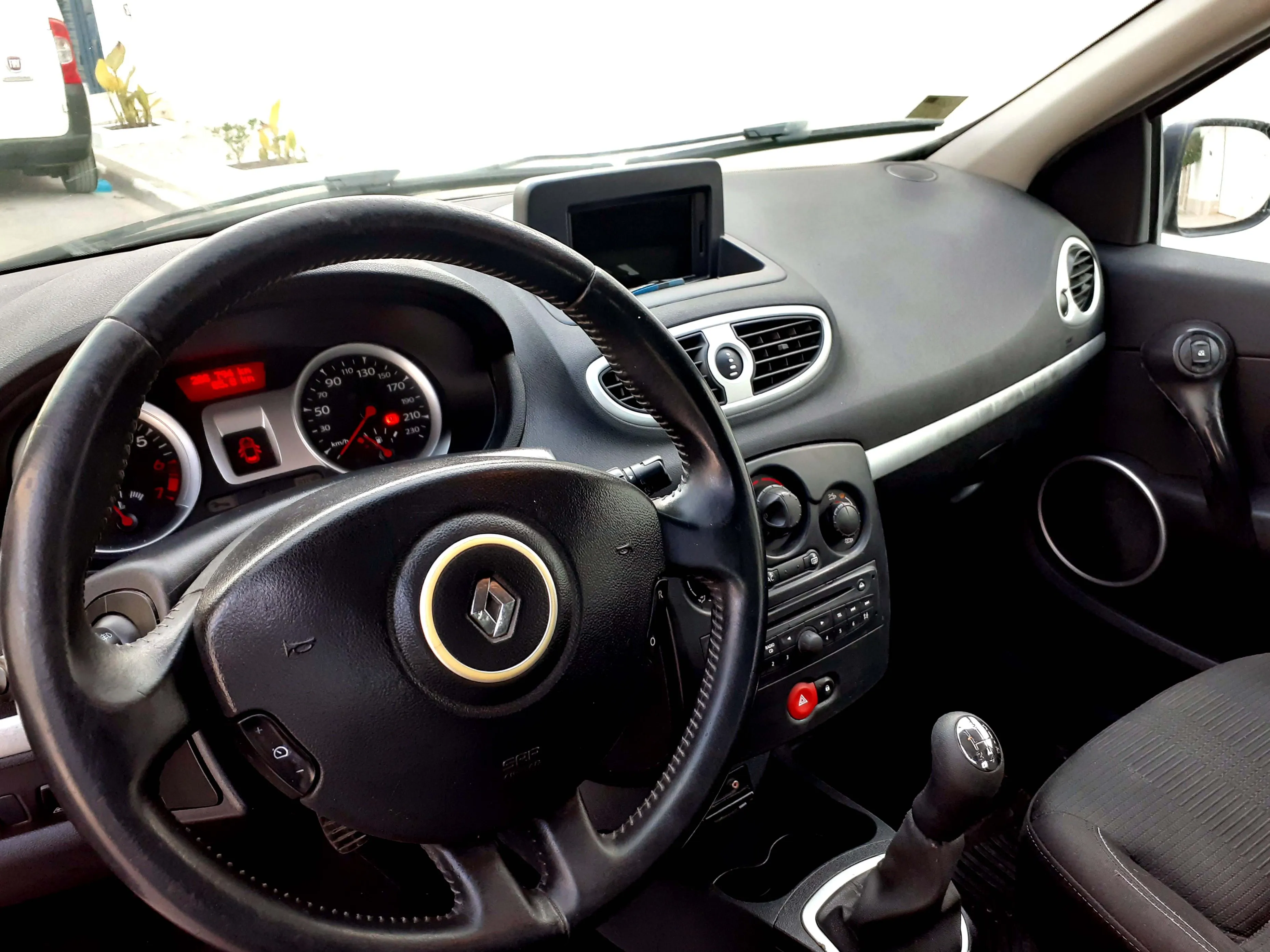 Renault Clio 3 TomTom tu 156