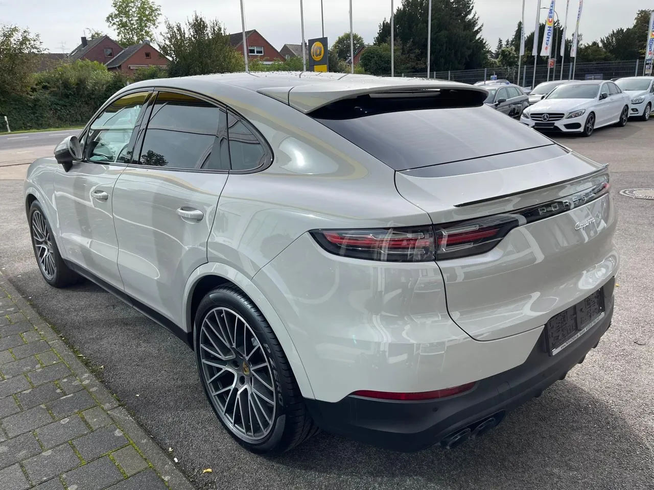 Porsche Cayenne Coupé Crayon