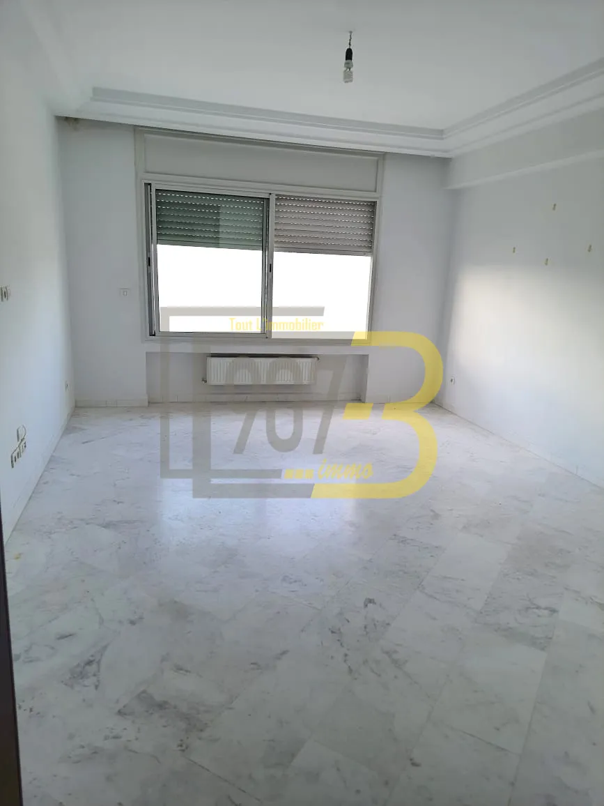A Louer  un bel appartement S+2  à Ennasr