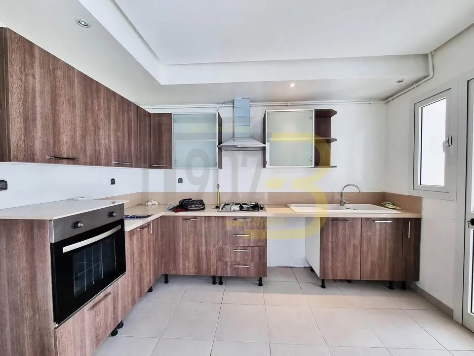 A Louer  un bel appartement S+2  à Ennasr