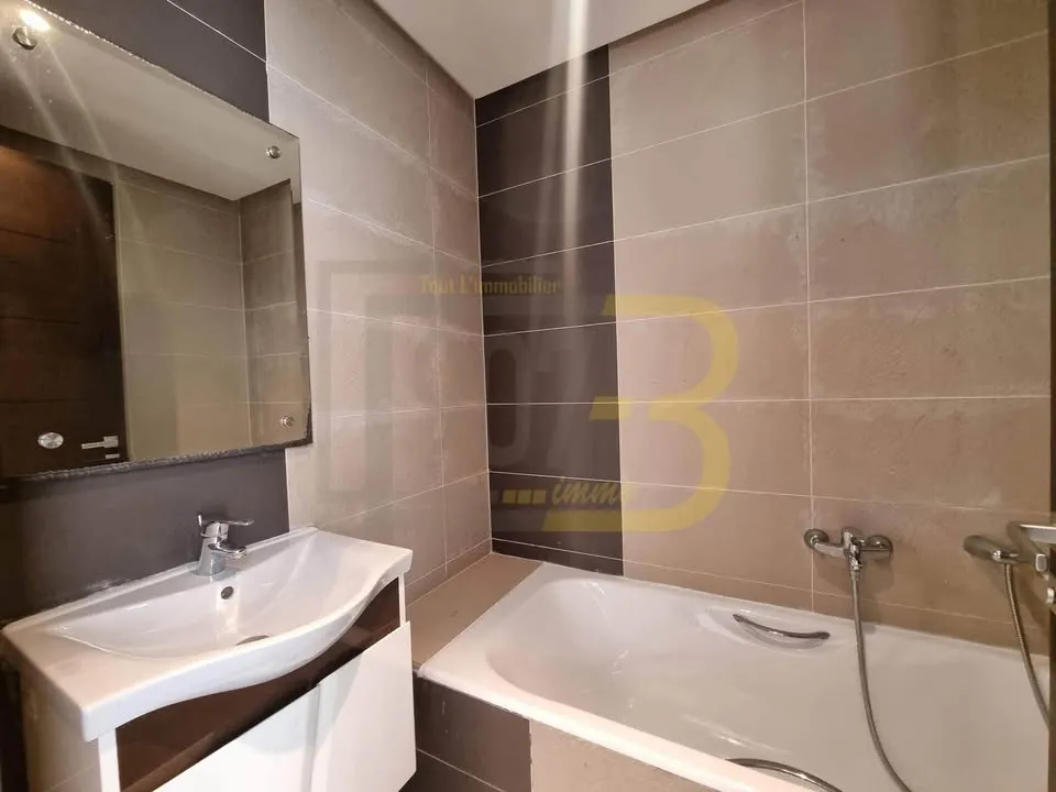 A Louer  un bel appartement S+2  à Ennasr