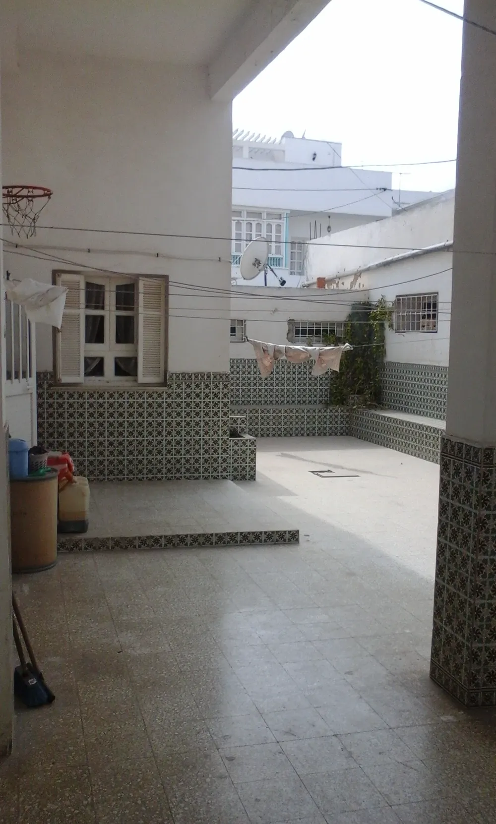 A vendre RDC d'une villa
