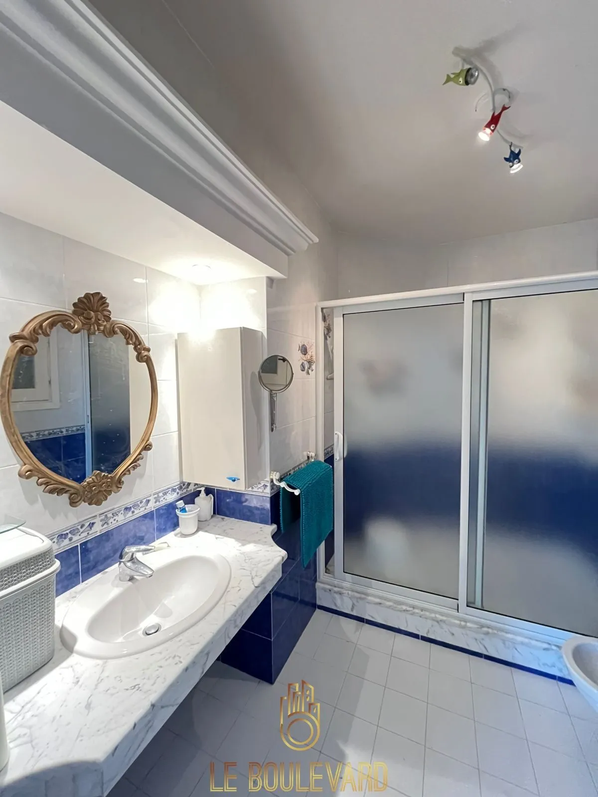 A Vendre Villa S+5 Avec Piscine à Sidi Hamed, Hammamet