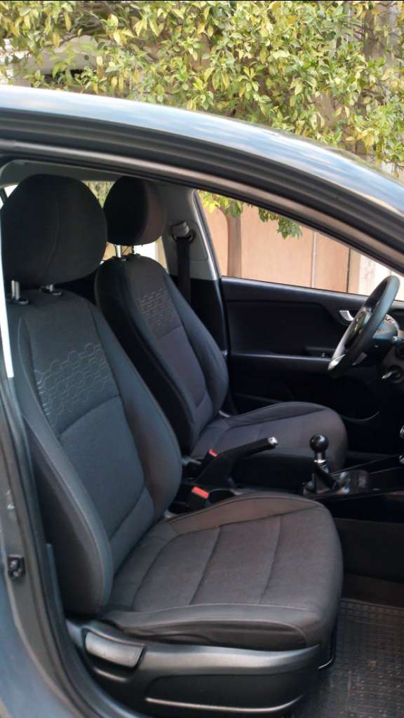 KIA RIO FULL OPTIONS PREMIERE MAIN